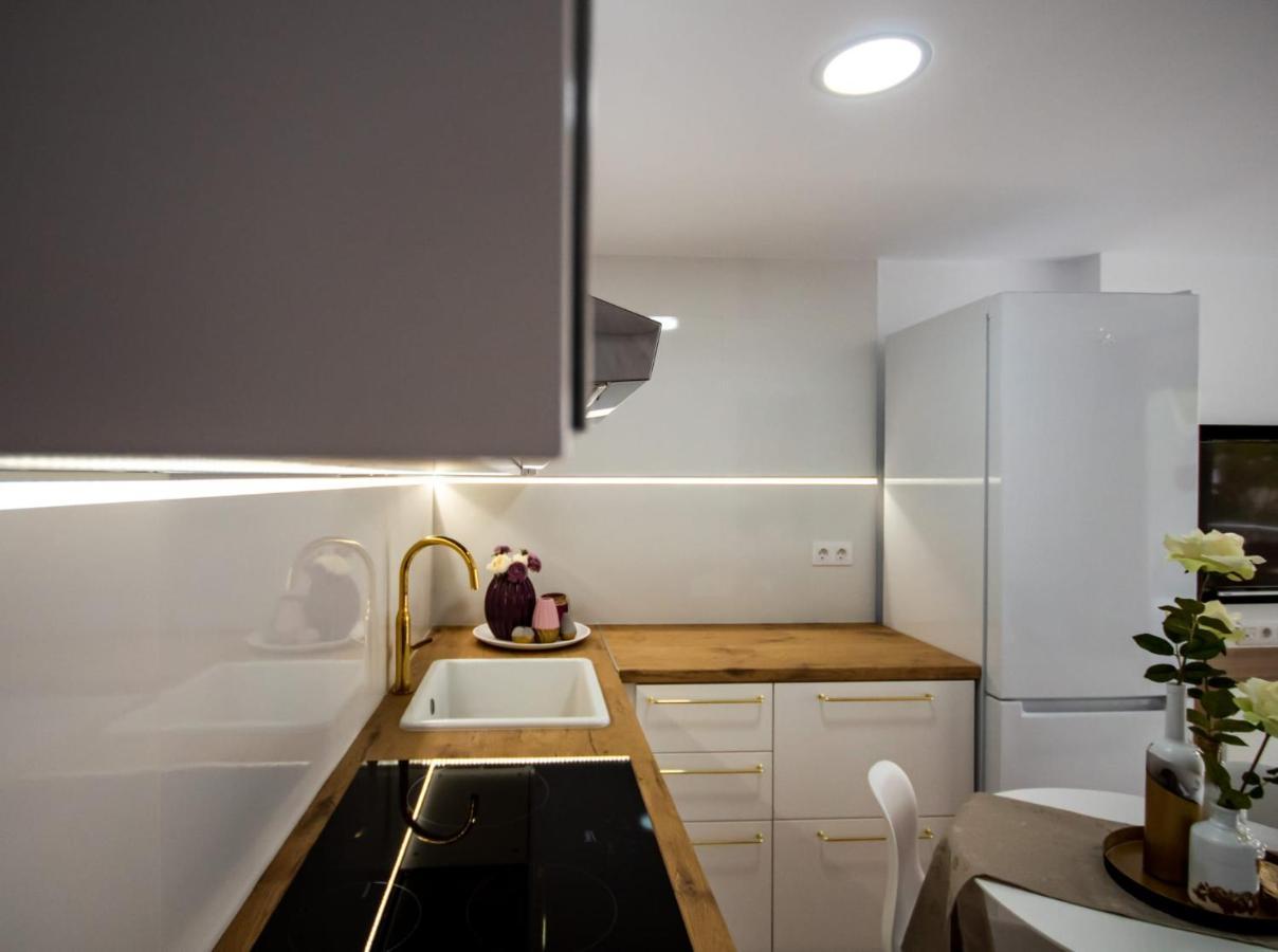 Los Elefantes Apartment San Bartolomé Exteriör bild